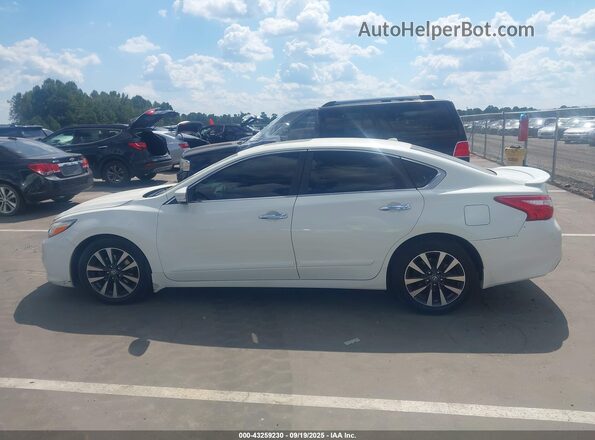 1N4AL3AP2HC110413 2017 NISSAN ALTIMA Белый Панорамный вид салона 360°