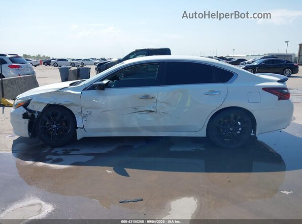 1N4AL3AP4JC161367 2018 NISSAN ALTIMA White 