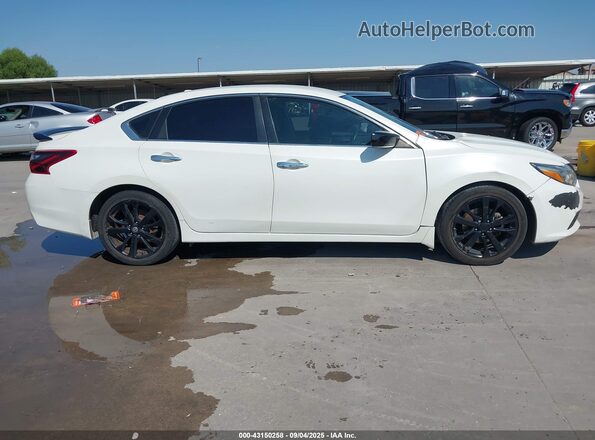 1N4AL3AP4JC161367 2018 NISSAN ALTIMA White 