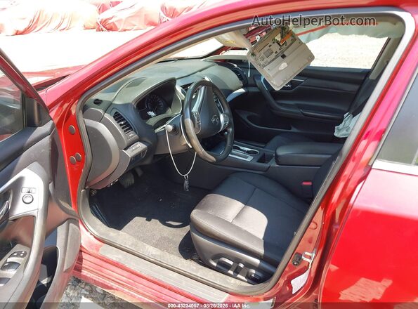 1N4AL3AP9HC257750 2017 NISSAN ALTIMA Red Вид салону спереду