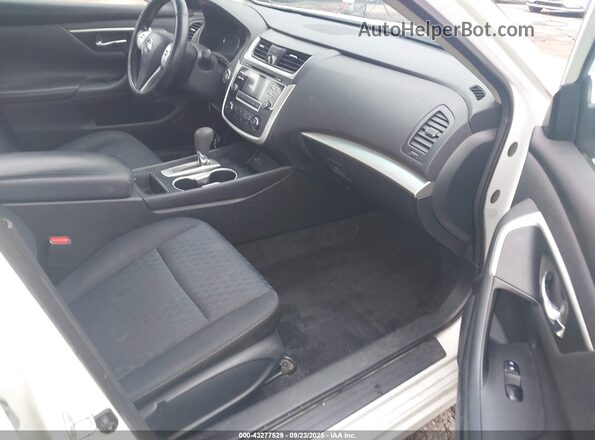 1N4AL3APXJC218865 2018 NISSAN ALTIMA White 