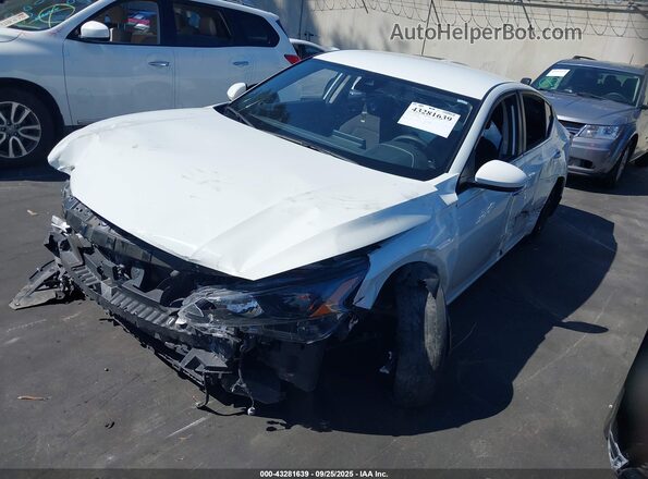 1N4BL4BV3NN415376 2022 NISSAN ALTIMA Белый Передняя левая четверть
