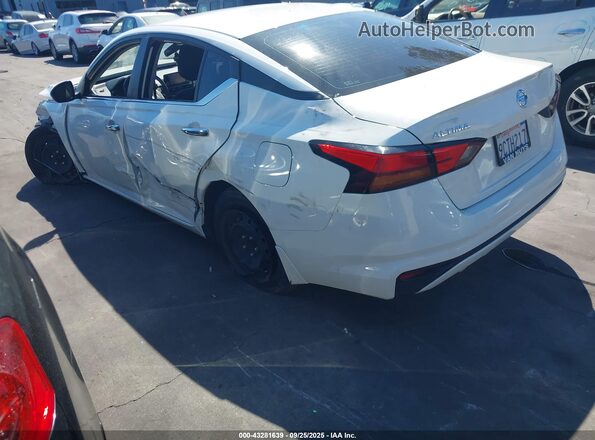 1N4BL4BV3NN415376 2022 NISSAN ALTIMA Белый Задняя левая четверть