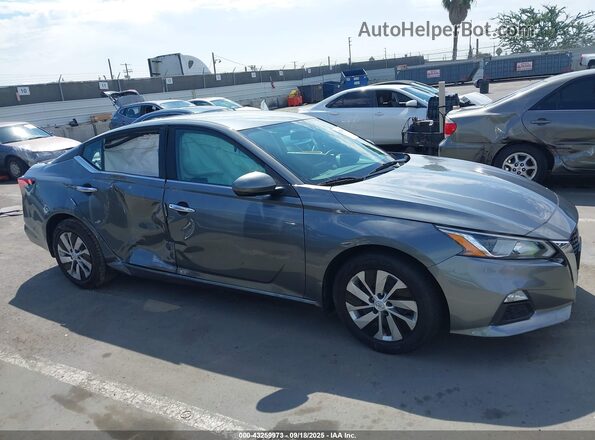 1N4BL4BV4LC169057 2020 NISSAN ALTIMA Gray Вид задньої частини салону