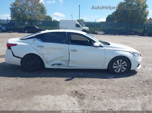 1N4BL4BV4LC252620 2020 NISSAN ALTIMA Белый Вид задней части салона