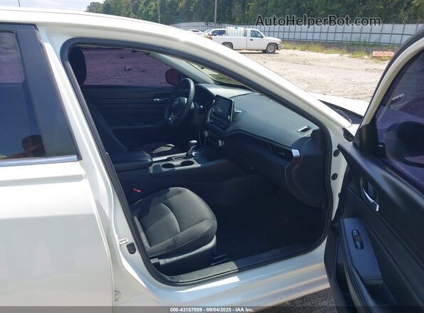 1N4BL4BVXLC228127 2020 NISSAN ALTIMA Белый Вид салона спереди
