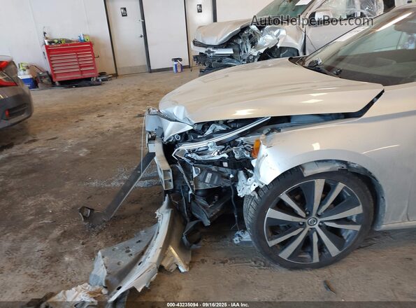1N4BL4CV0LC220956 2020 NISSAN ALTIMA Silver Դիմացի տեսք
