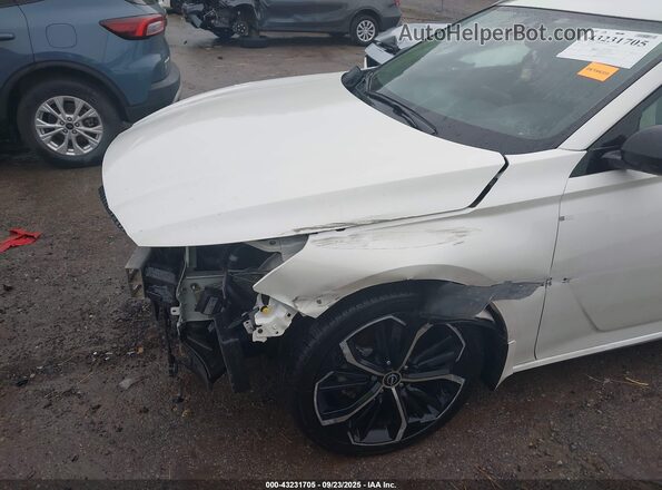 1N4BL4CV0PN353209 2023 NISSAN ALTIMA White 
