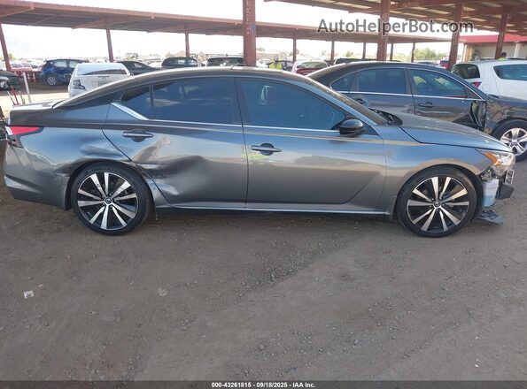 1N4BL4CV1LC113446 2020 NISSAN ALTIMA Silver Vista interior trasera