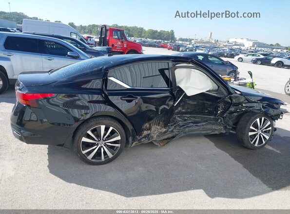 1N4BL4CV4LC132900 2020 NISSAN ALTIMA Black Rear interior view