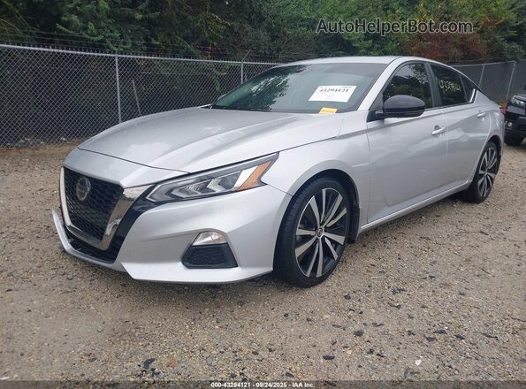 1N4BL4CV4LC183572 2020 NISSAN ALTIMA Silver Vista tres cuartos delantera izquierda