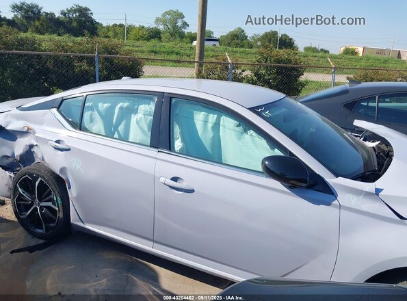 1N4BL4CV4SN358986 2025 NISSAN ALTIMA Синий Вид задней части салона