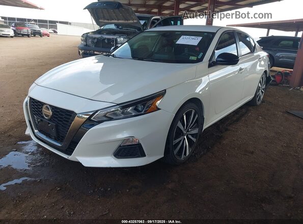 1N4BL4CV6MN324602 2021 NISSAN ALTIMA White Vista tres cuartos delantera izquierda