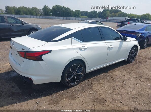 1N4BL4CV6RN332397 2024 NISSAN ALTIMA White Հետևի աջ