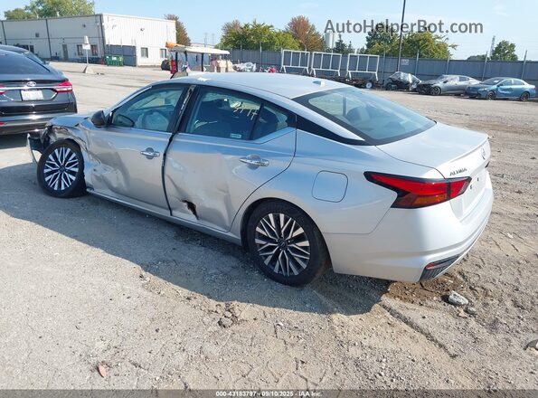 1N4BL4DV4RN360682 2024 NISSAN ALTIMA Серебряный Задняя левая четверть