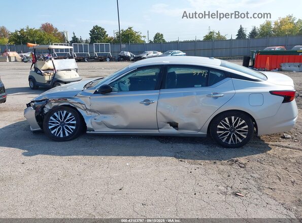 1N4BL4DV4RN360682 2024 NISSAN ALTIMA Серебряный Панорамный вид салона 360°
