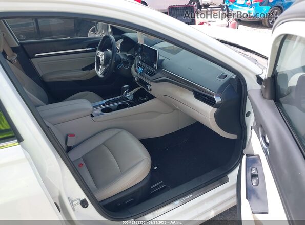 1N4BL4EV2LC123304 2020 NISSAN ALTIMA White წინა სალონის ხედი