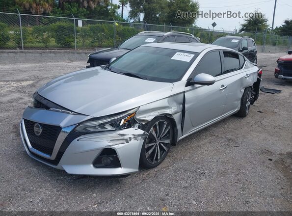 1N4BL4FW0LC123499 2020 NISSAN ALTIMA Silver Vista tres cuartos delantera izquierda