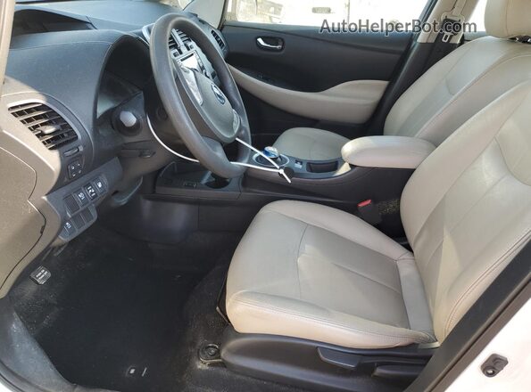 1N4BZ0CP9HC300191 2017 NISSAN LEAF White 