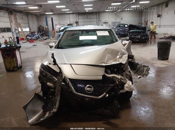 1N4BZ1BV6NC553003 2022 NISSAN LEAF Silver Դիմացի տեսք