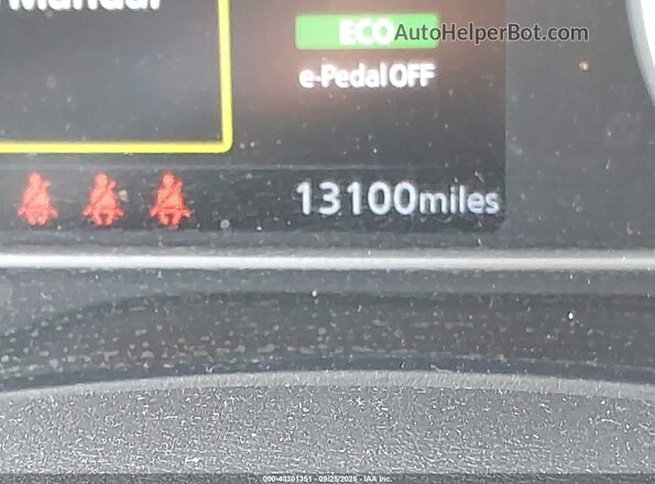 1N4CZ1CV5RC554118 2024 NISSAN LEAF Red 