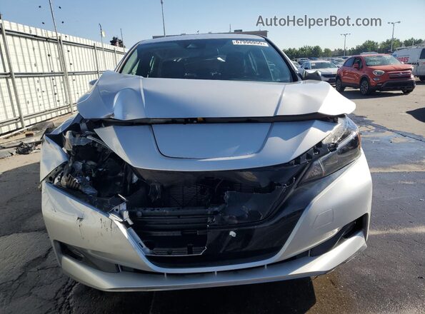 1N4CZ1CV9SC560882 2025 NISSAN LEAF Silver 