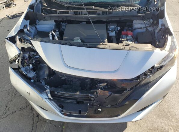 1N4CZ1CV9SC560882 2025 NISSAN LEAF Silver 