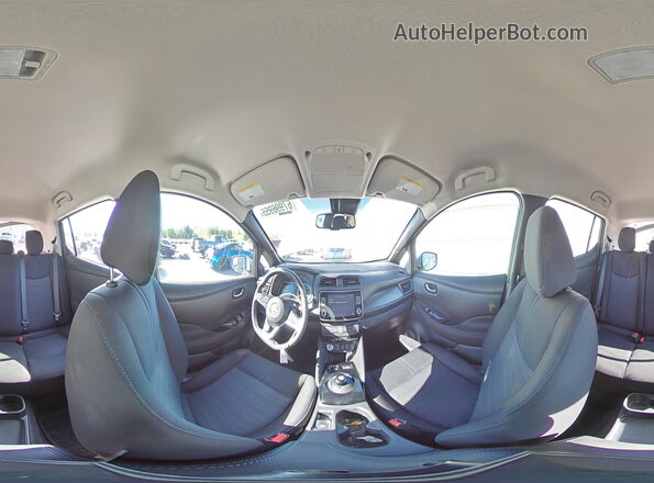 1N4CZ1CV9SC560882 2025 NISSAN LEAF Silver 