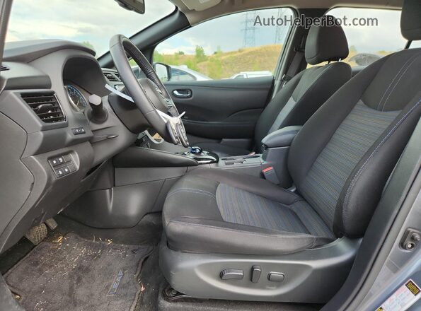 1N4CZ1CVXRC551067 2024 NISSAN LEAF Gray 
