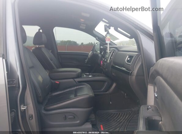 1N6BA1F45JN530004 2018 NISSAN TITAN XD Gray Front interior view
