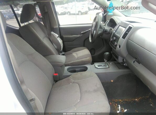 1N6ED0EB1MN714987 2021 NISSAN FRONTIER White Front interior view