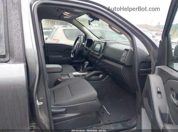 1N6ED1EK9SN635067 2025 NISSAN FRONTIER Серый Вид салона спереди