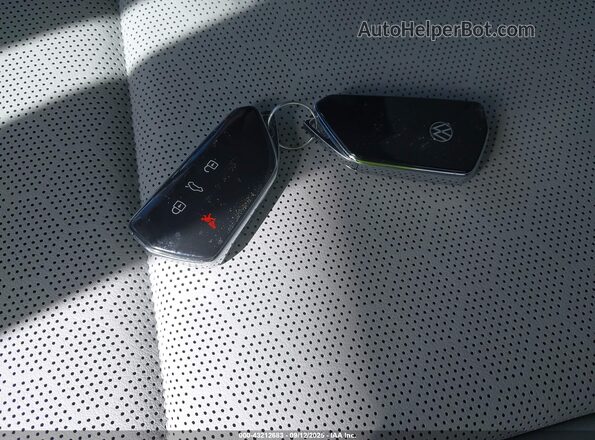 1V25MPE81SC006505 2025 VOLKSWAGEN ID.4 Gray Dashboard view
