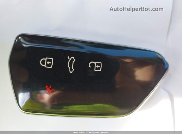 1V25MPE82PC020940 2023 VOLKSWAGEN ID.4 Red წინა პანელის ხედი