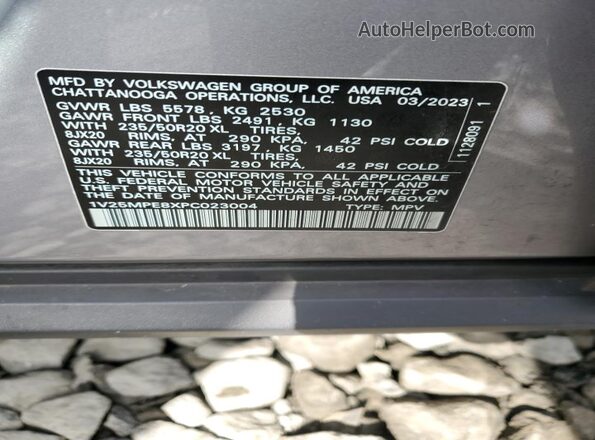 1V25MPE8XPC023004 2023 VOLKSWAGEN ID.4 Silver 