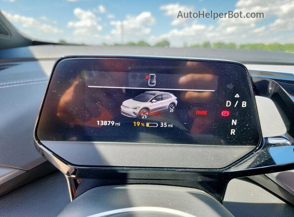 1V2BMPE81RC002354 2024 VOLKSWAGEN ID.4 Gray Instrument cluster view