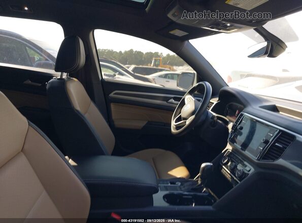 1V2JC2CA4NC228020 2022 VOLKSWAGEN ATLAS White Widok wnętrza z przodu