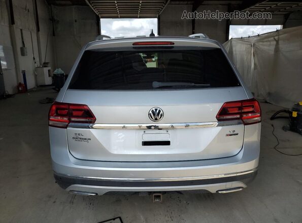 1V2MR2CA4JC573604 2018 VOLKSWAGEN ATLAS Silver 