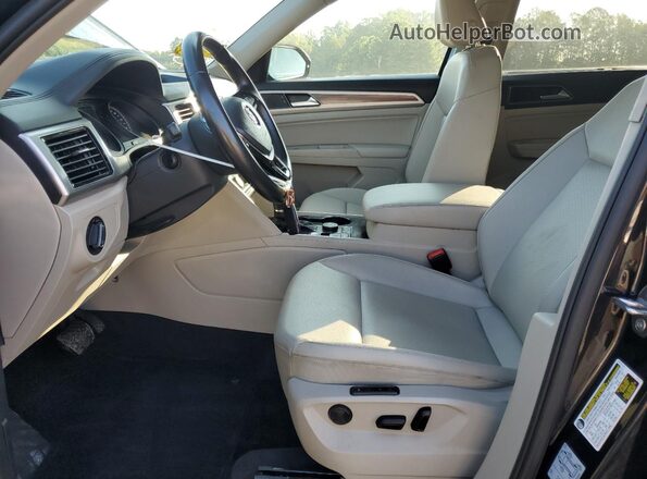 1V2MR2CAXJC580007 2018 VOLKSWAGEN ATLAS Черный 