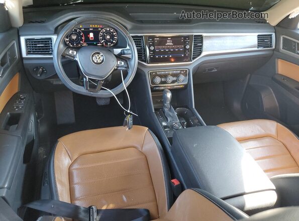 1V2NR2CA3JC568320 2018 VOLKSWAGEN ATLAS White 