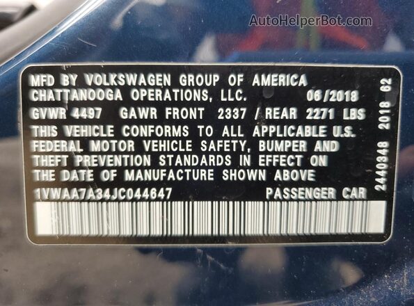 1VWAA7A34JC044647 2018 VOLKSWAGEN PASSAT Синий 