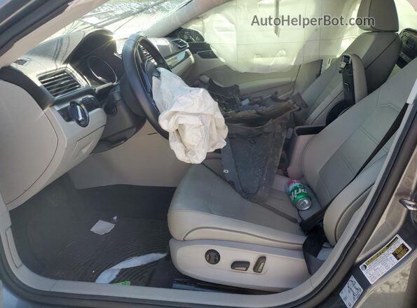 1VWBA7A33JC040206 2018 VOLKSWAGEN PASSAT Gray 