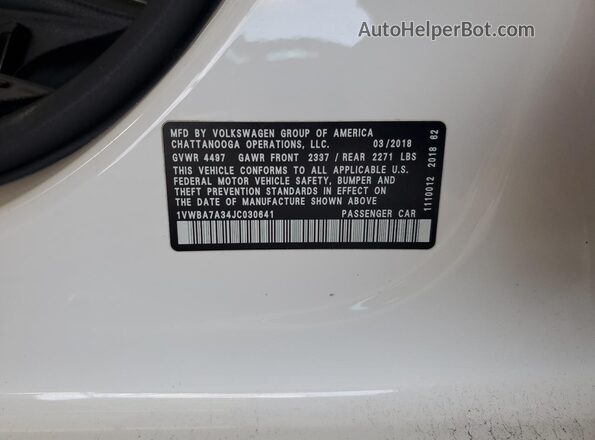 1VWBA7A34JC030641 2018 VOLKSWAGEN PASSAT White 