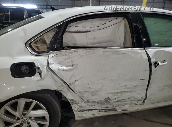 1VWBA7A39JC046141 2018 VOLKSWAGEN PASSAT Белый 