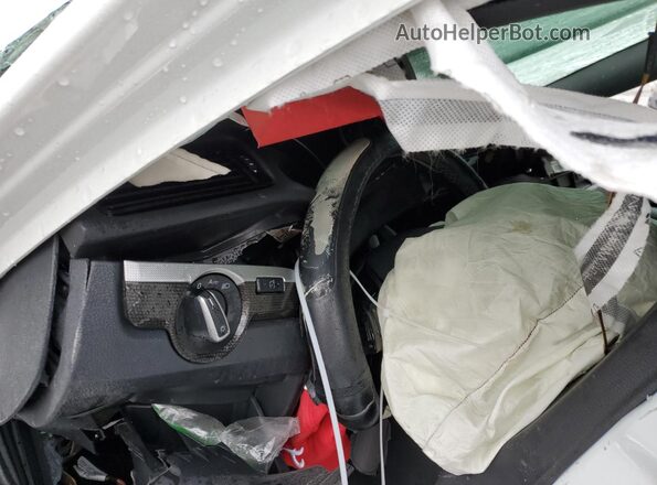 1VWJM7A33JC039902 2018 VOLKSWAGEN PASSAT White 