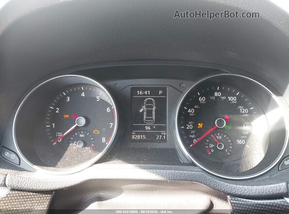 1VWJM7A39JC035613 2018 VOLKSWAGEN PASSAT Silver Widok tylnych siedzeń