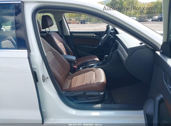 1VWSA7A32MC003295 2021 VOLKSWAGEN PASSAT Brown 