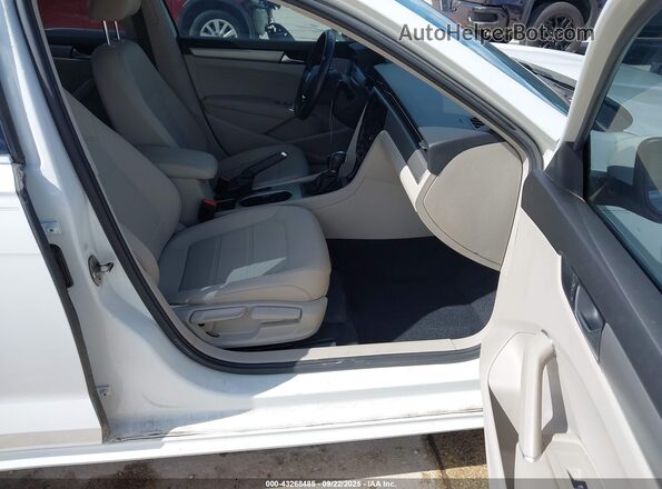 1VWWA7A34LC024505 2020 VOLKSWAGEN PASSAT Белый Вид салона спереди