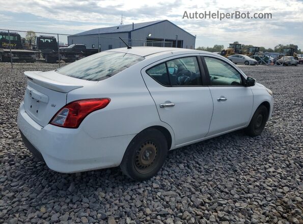 3N1CN7AP8JL804511 2018 NISSAN VERSA Белый 