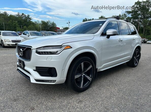 YV4A22PMXJ1205174 2018 VOLVO XC90 White 